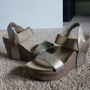 Corkys wedge sandal